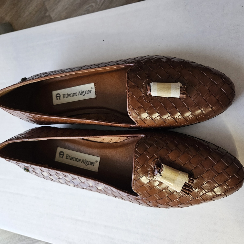 Etienne Aigner Women's NWOT Brown Leather Loafers 8M